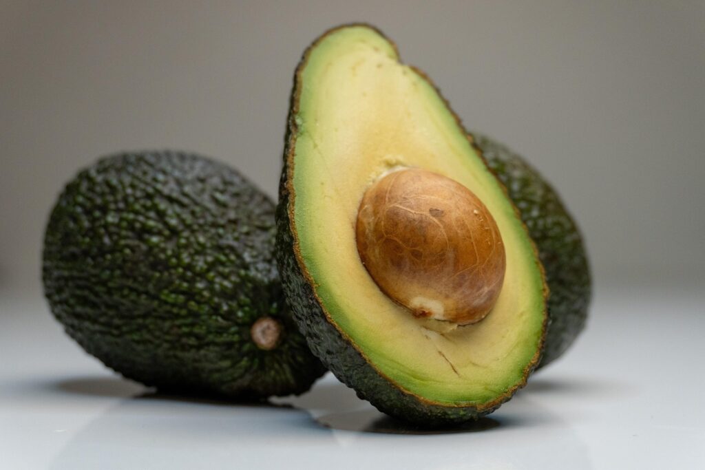 johnyvid-avocado-8498520_1920